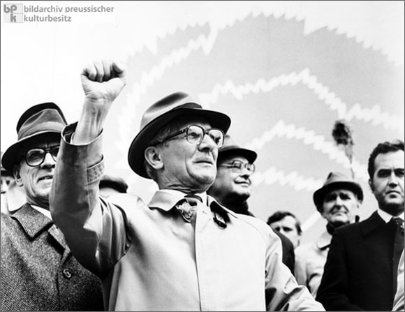 Willi Stoph and Erich Honecker (May 1, 1984)